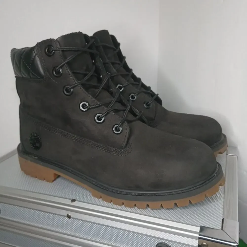 Timberland Mens Size 6 US 6.5 UK Black Suede Leather 6-Inch Boots Waterproof